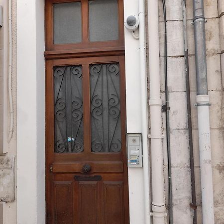 Le Nid D'Hirondelles - Appartement De Caractere Hypercentre Au Calme Бурж Экстерьер фото